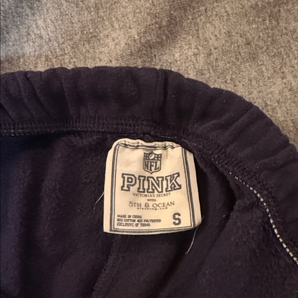 PINK Victoria's Secret Navy Hoodie - Picture 3 of 6